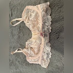 Blush Lace Brallete